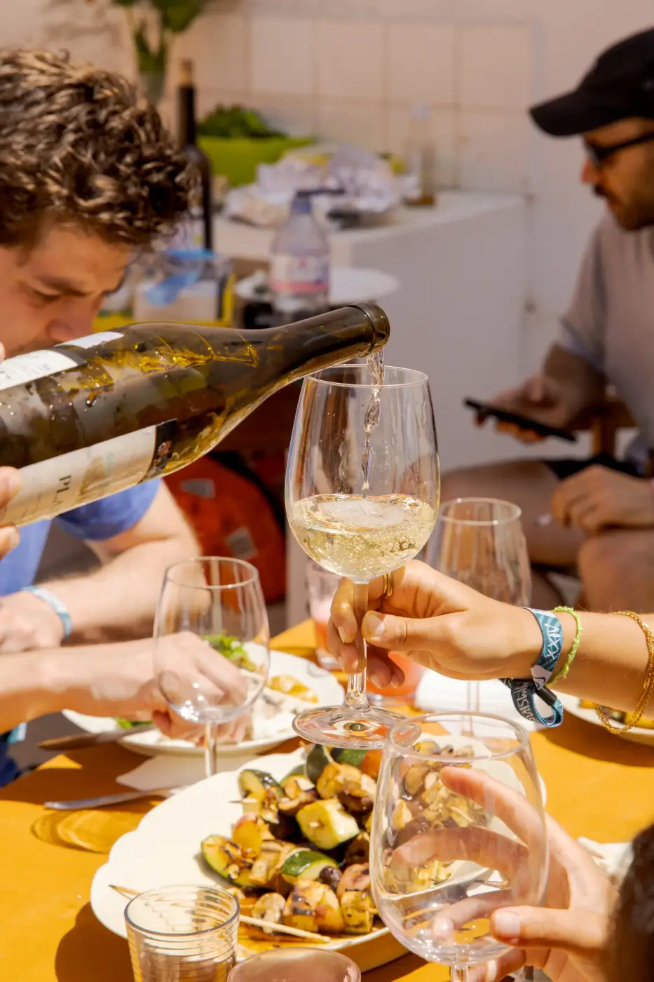 Cheers to Manas Slowliving in Alentejo