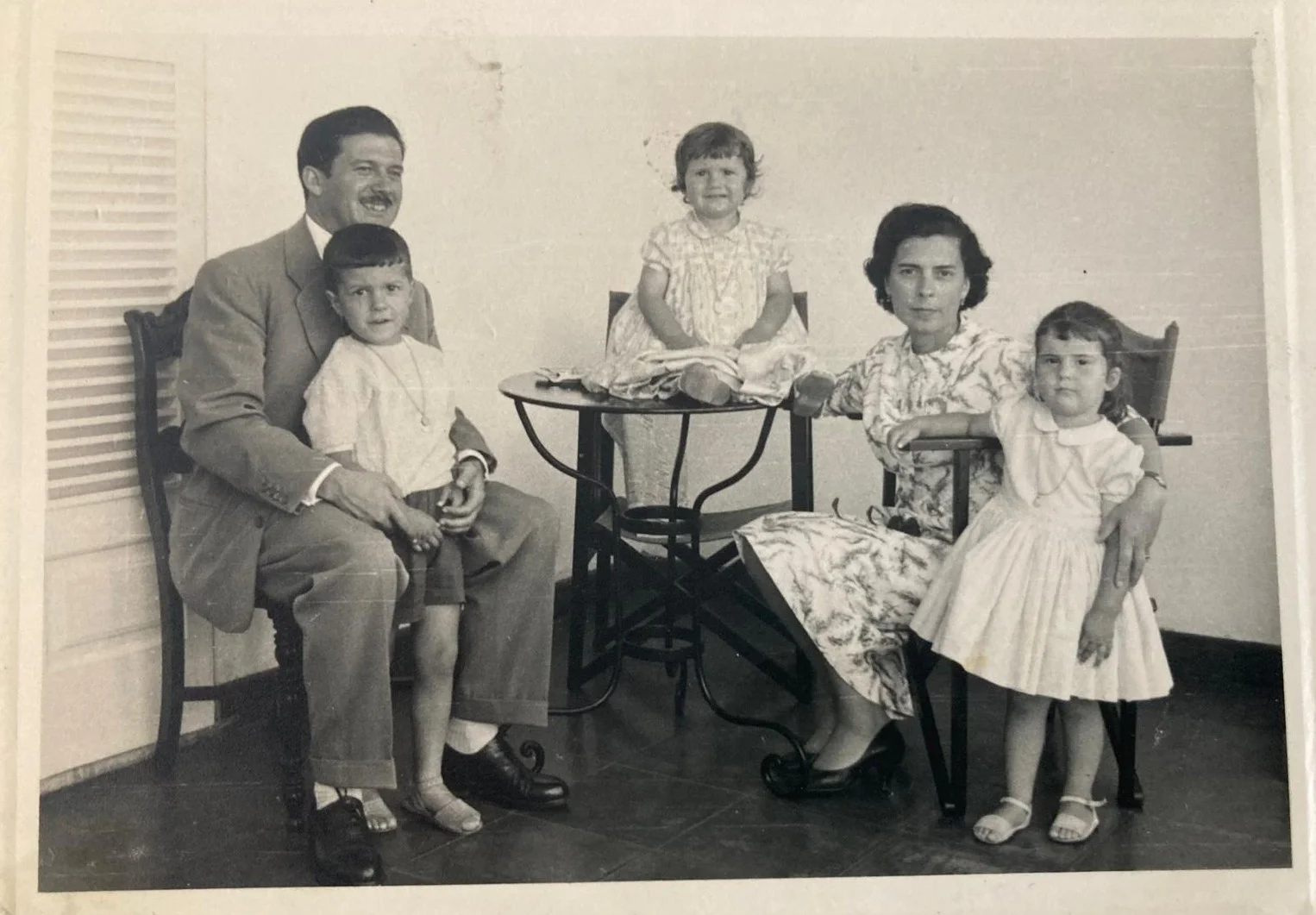 Fotografia antiga da Casa de Sines da Manas Slowliving, antes de se tornar um espaço de retiros em Portugal