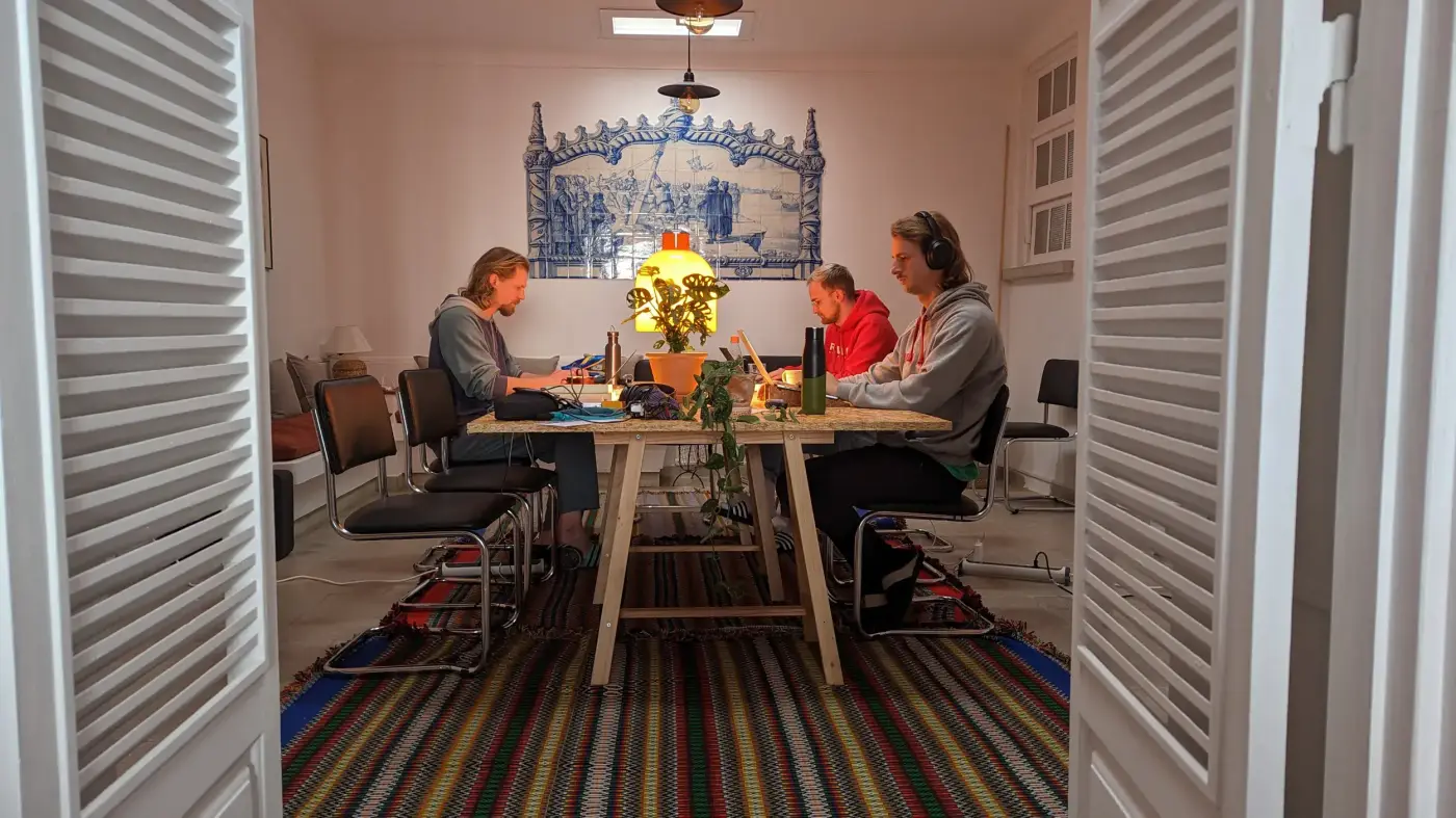 Residents gathering at Manas Slowliving in Sines, Alentejo