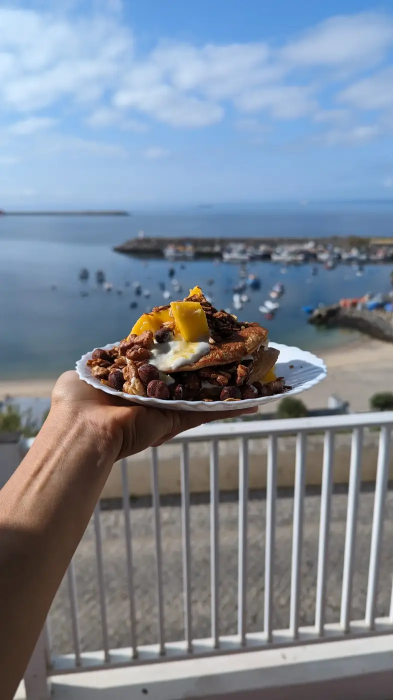 Breakfast pancakes at Manas Slowliving, Alentejo