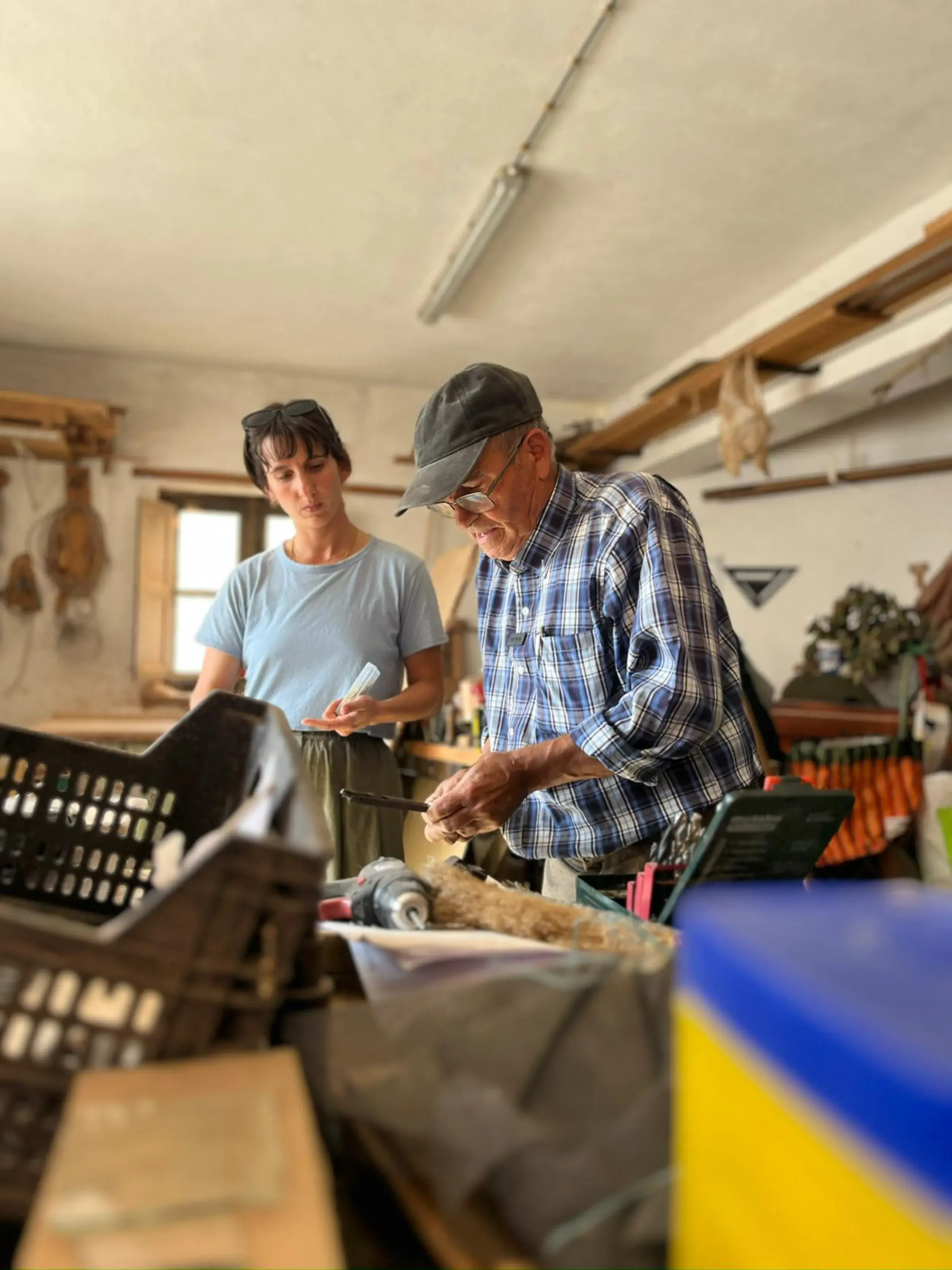 Proyectos de reforma y restauración de muebles en Manas Slowliving en Sines y Santiago do Cacém.